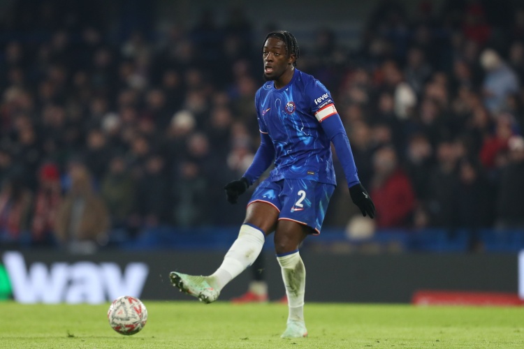 星空电竞官网-伯恩茅斯就迪萨西转会展开谈判,拟以租借加选择性买断形式与切尔西达成协议